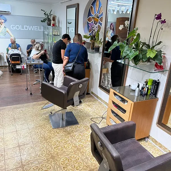 RM Hair Design & Beauty