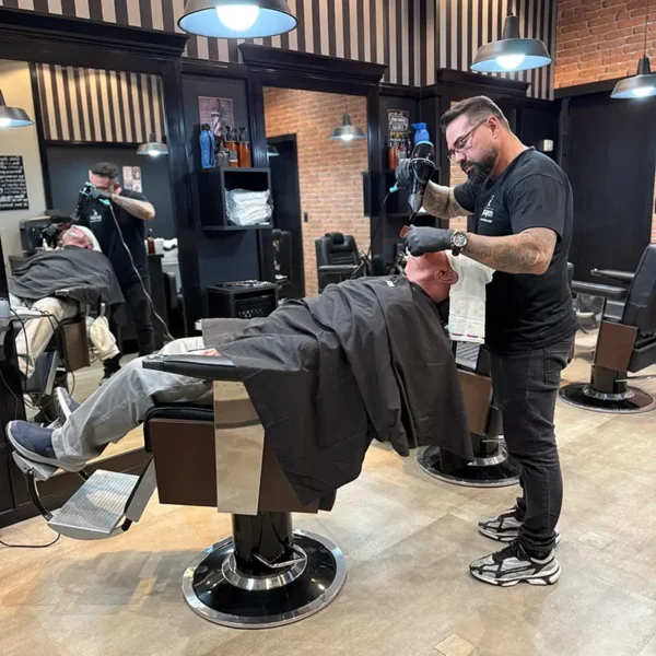 Garagem Barbearia Market Place